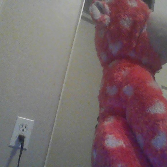 Valentines bear with white hearts. {Recommended for ages 2 & up.} - Picture 2 of 5